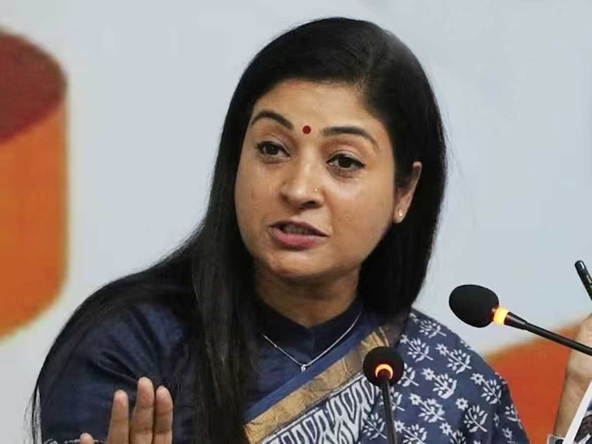 चुनाव से पहले कांग्रेस का बड़ा फैसला, अलका लांबा को मिली अहम जिम्मेदारी चुनाव से पहले कांग्रेस का बड़ा फैसला, अलका लांबा को मिली अहम जिम्मेदारी